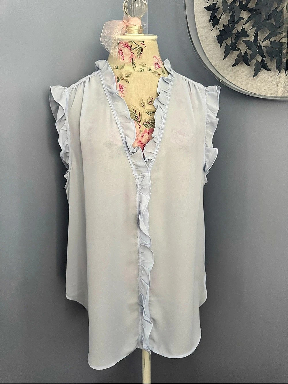 DKNY Ruffle Sleeveless Blouse in Blue Size XL Like New